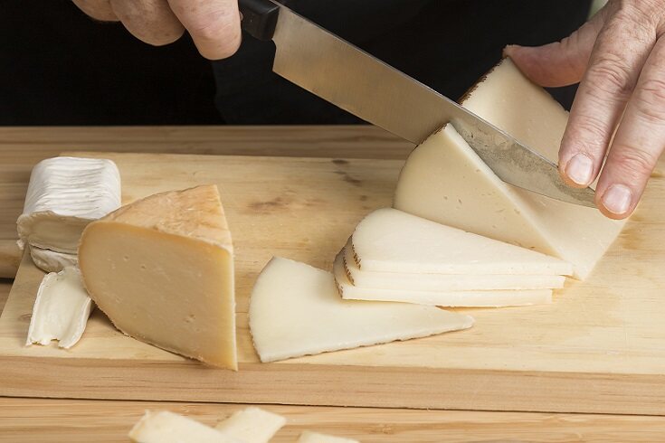 El queso es un alimento importante en la dieta de una embarazada