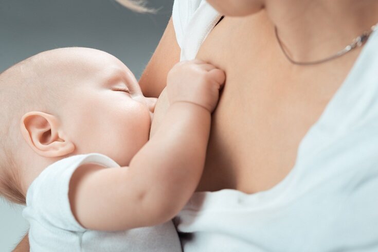 La lactancia materna exclusiva debe realizarse hasta los 6 meses de edad
