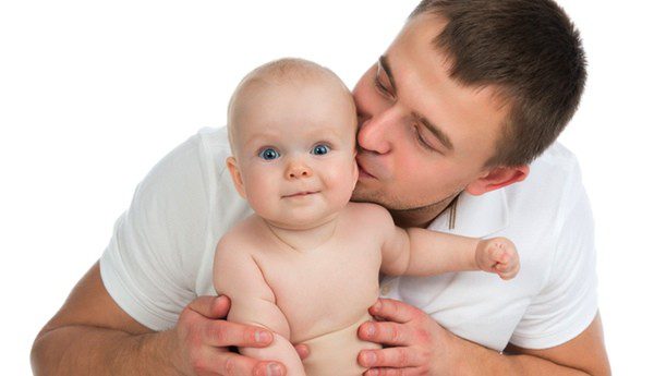 La baja paternal puede ser durante o después de la baja maternal