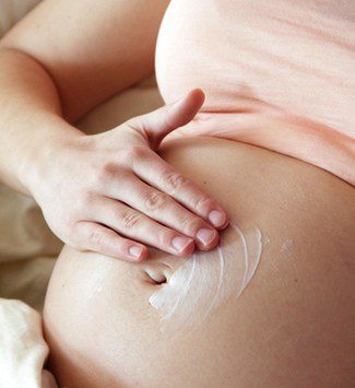 La postura del masaje prenatal es importante