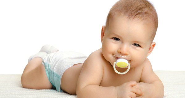 El chupete es un gran aliado para tu bebé cuando le salen los dientes