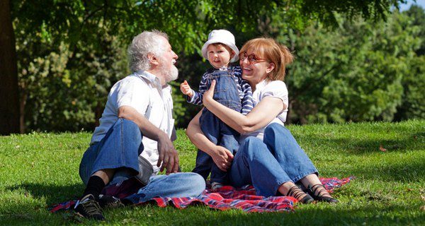 Las ventajas que tendrán tus hijos de convivir con los abuelos
