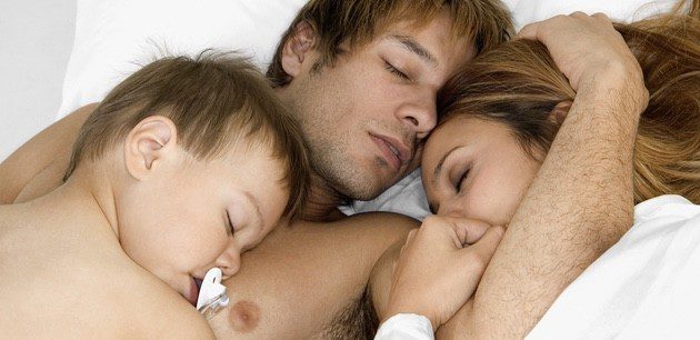 Une vínculos pero puede afectar al sueño del bebé