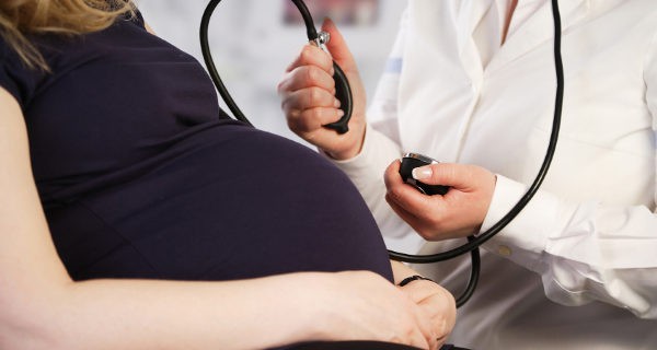 Embarazada en el médico
