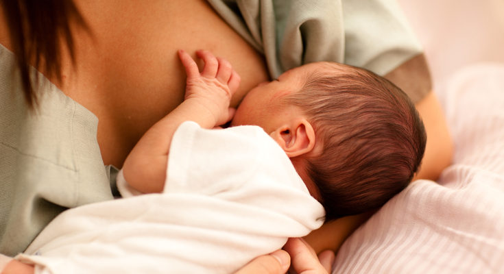 La lactancia materna favorece la aparición de contracciones postparto
