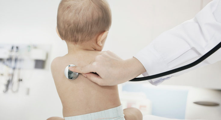 Nuestro pediatra determinará la posible causa y el tratamiento de la anemia en el bebé