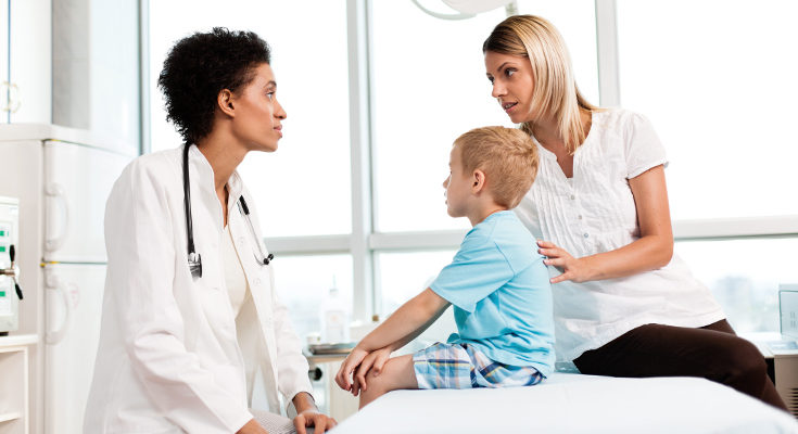 Los medicamentos que tomen los niños deben estar indicados y revisados por su pediatra
