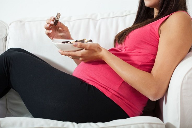 Una de las comidas codiciadas entre las mujeres durante el embarazo es el chocolate