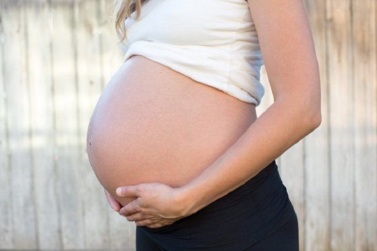 En la semana 31 de embarazo, el bebé sigue desarrollando su sistema respiratorio
