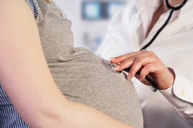 La mayoría de mujeres pueden tener un embarazo normal sin complicaciones