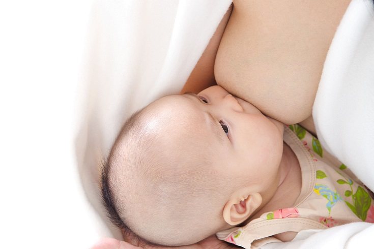 Dar el pecho al bebé no es algo novedoso y es algo natural que hay que seguir realizando para siempre