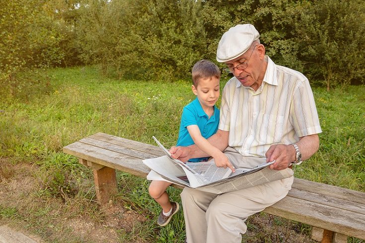 Los abuelos también deben contar historias sobre sus propias vidas