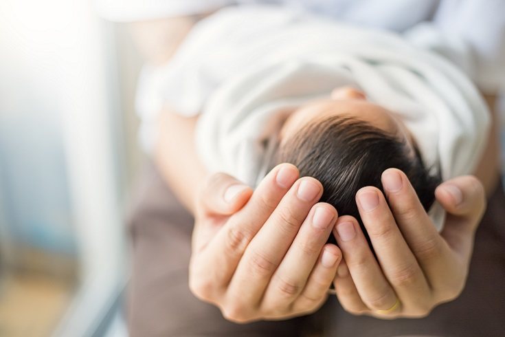 En el útero, el cuerpo de tu bebé está preparado para nacer