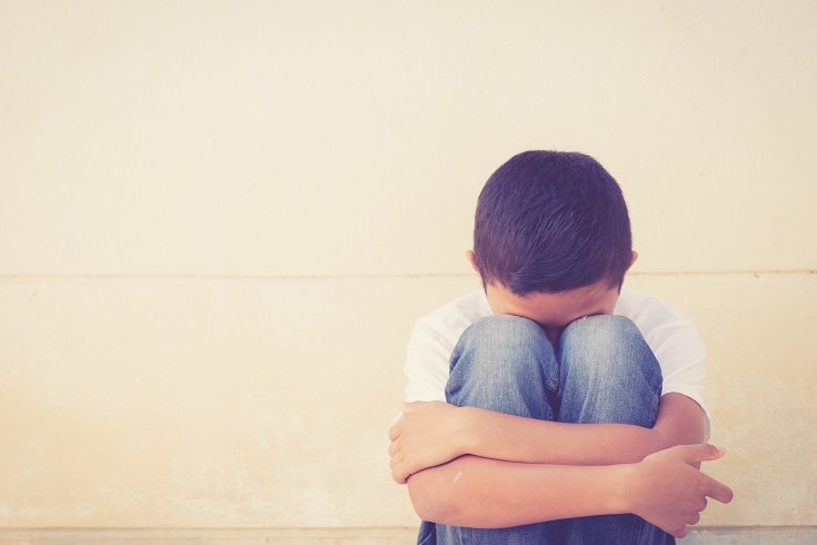 El abuso y la negligencia generalmente implican un trauma para un niño