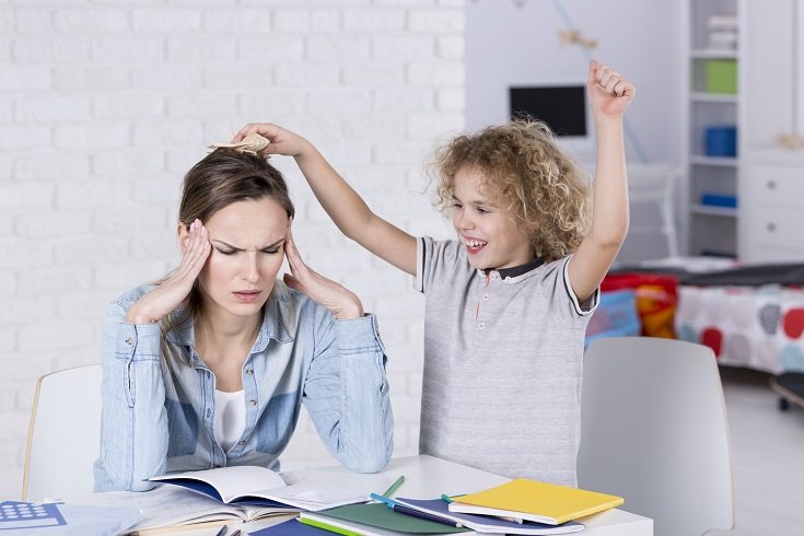 Un niño mayor con TDAH podría presentar comportamientos típicos en un niño más pequeño
