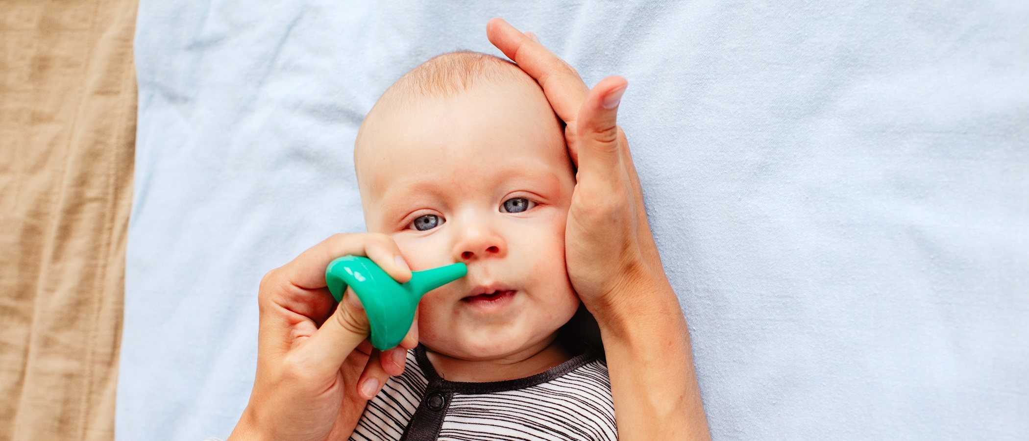 Los 5 errores más comunes a la hora de realizar el lavado nasal a los bebés