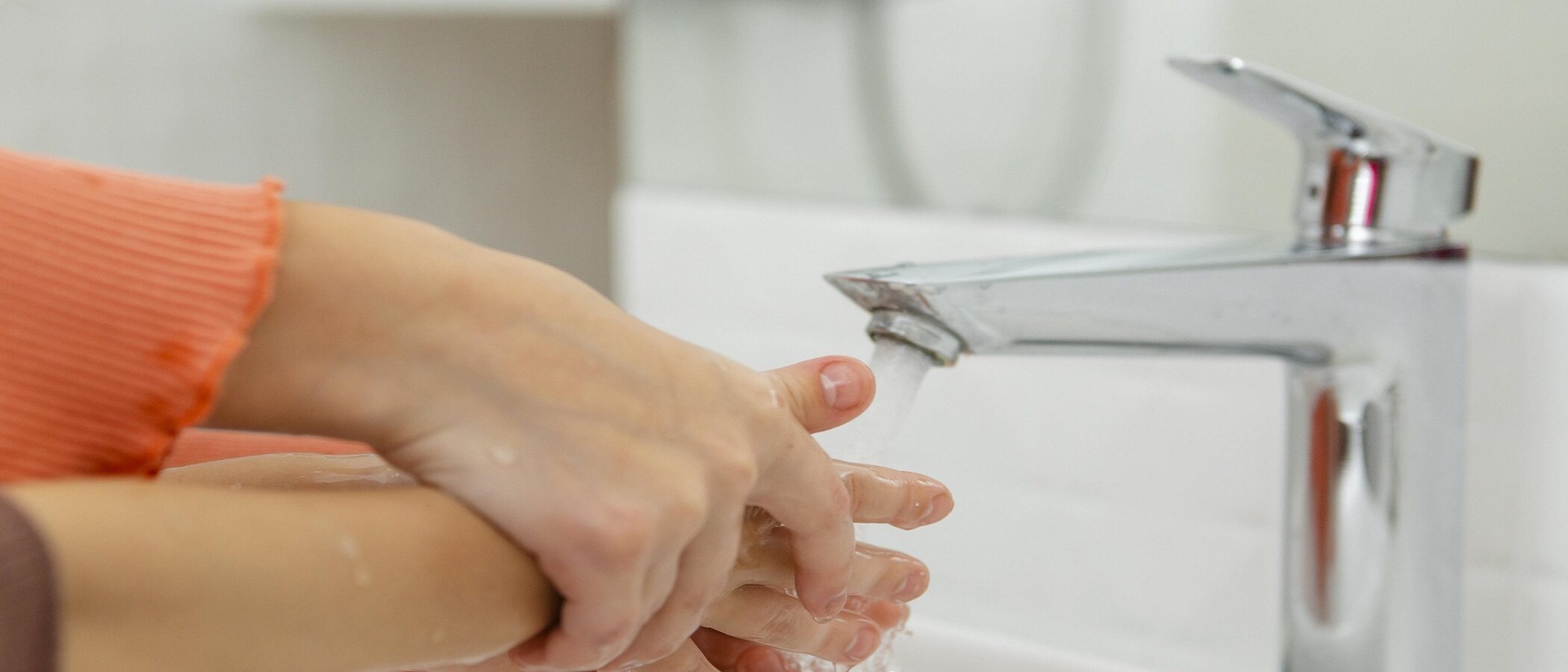 Por qué es importante que los niños se laven las manos