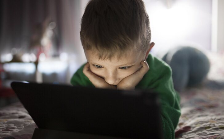 Cuál es el tiempo de uso de pantallas según la edad de los niños