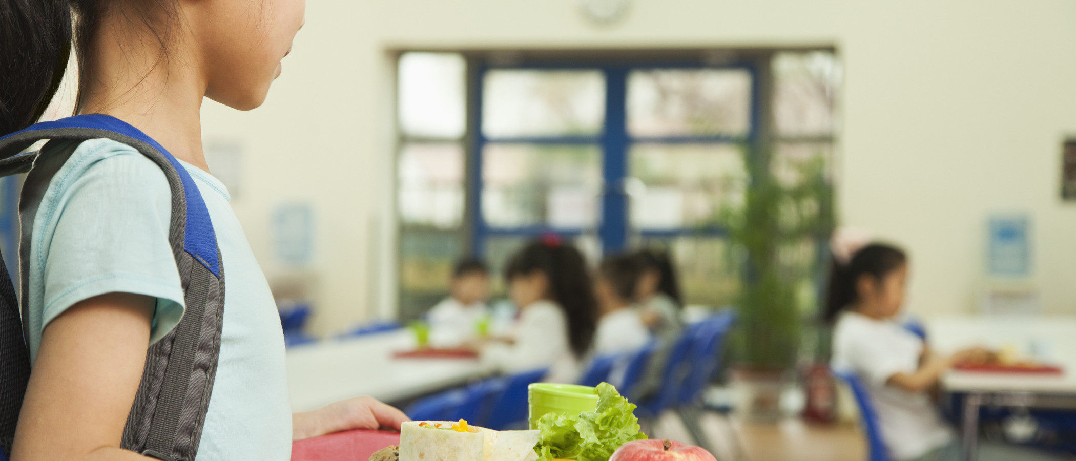 Educo promueve una campaña de becas de comedor para los hijos de familias con dificultades