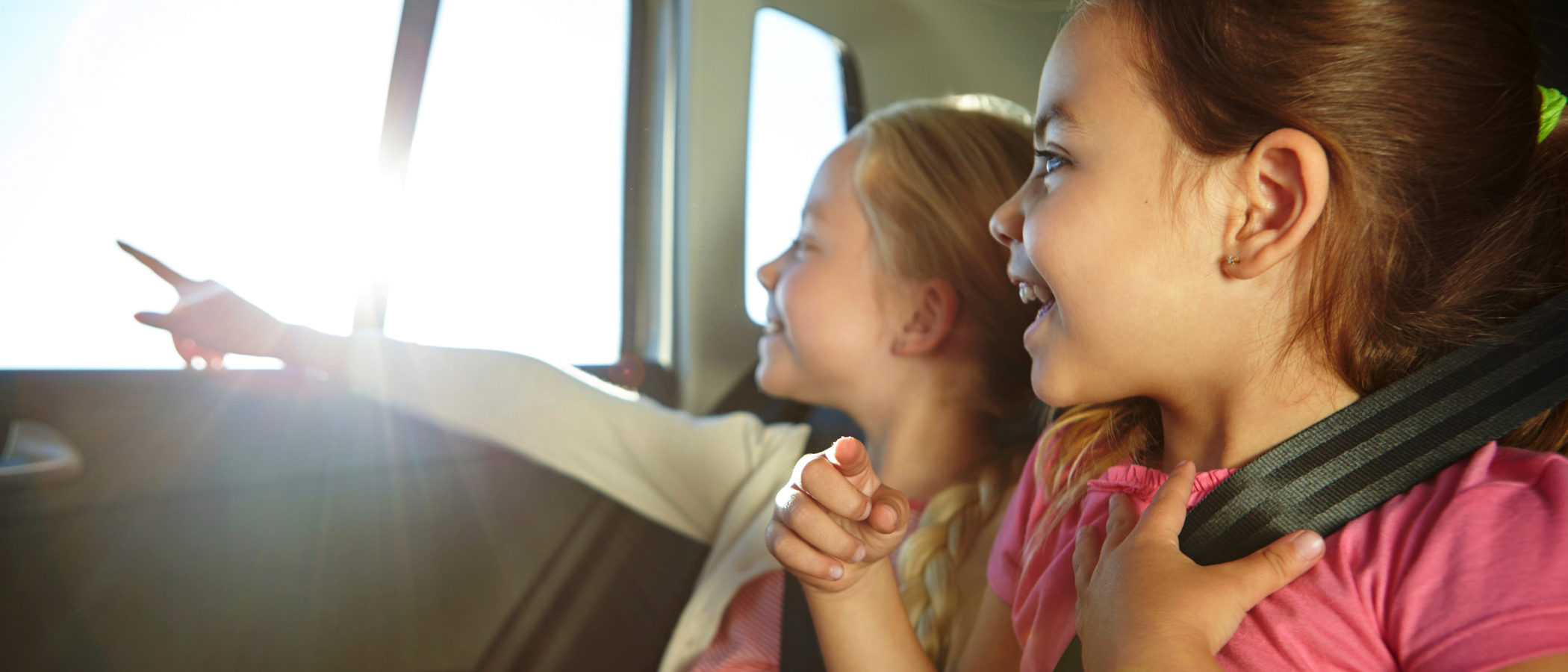 8 maneras de entretener a los niños en viajes largos