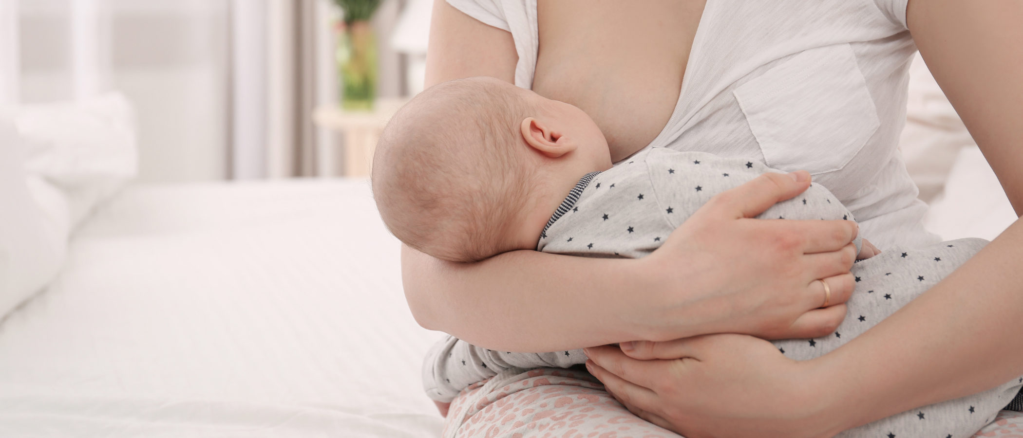 ¿Si tengo el pecho pequeño tendré menos leche para el bebé?