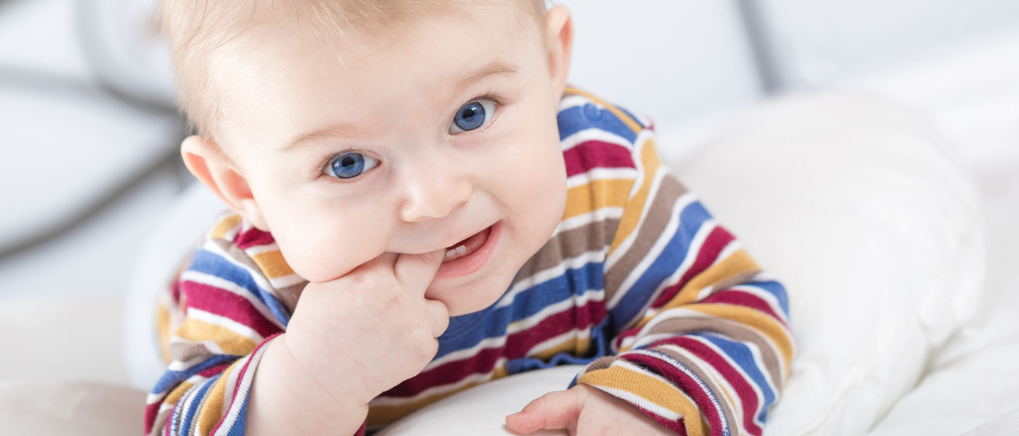 Dientes neonatales: ¿pueden los bebés nacer con dientes?