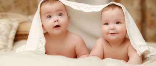 ¿Qué probabilidades hay de tener gemelos si uno de los padres lo es?