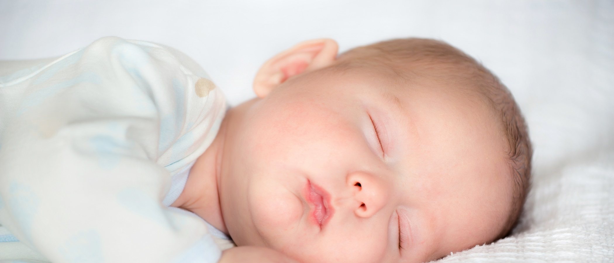 ¿Hasta cuándo deben dormir la siesta los bebés?