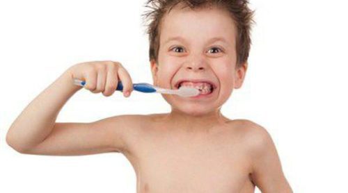 La higiene bucal en niños y adolescentes