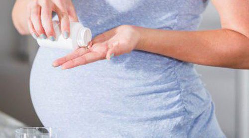 Ácido fólico para el embarazo, cómo tomarlo y qué nos aporta