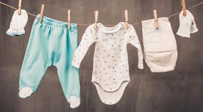 ¿Debo lavar la ropa del bebé antes de usarla?