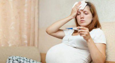 ¿Tener fiebre durante el embarazo puede afectar al feto?