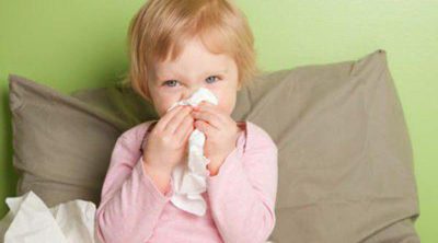 El resfriado en niños pequeños, ¿hay medicamentos para curarlo?