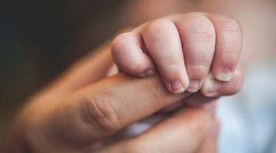 Cómo cortar las uñas a un recién nacido