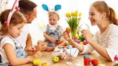 Cómo pintar huevos de Pascua con los niños