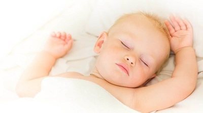 Cómo conseguir que un bebé de 18 meses duerma toda la noche