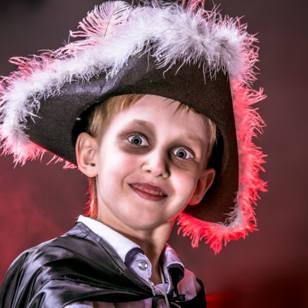 Maquillaje de pirata fantasma para Halloween - Maquillaje de Halloween para  niños - Foto en Bekia Padres